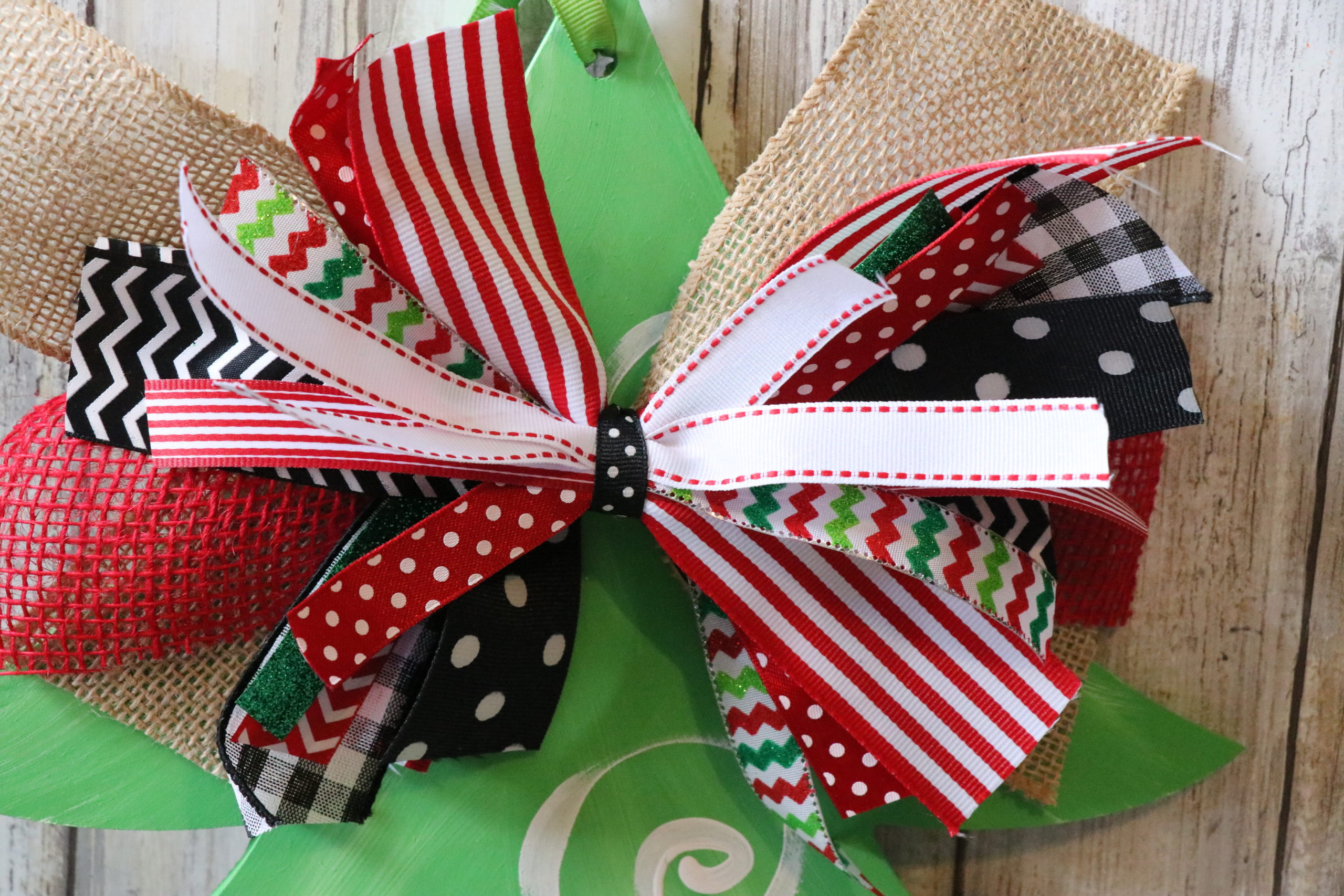 Homemade bows, Christmas crafts diy, Bow making tutorials