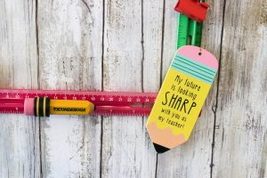 Back to School Door Hanger - Re-Fabbed