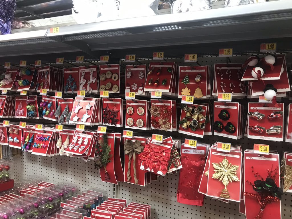 Walmart-christmas-decorations (13) - Re-Fabbed