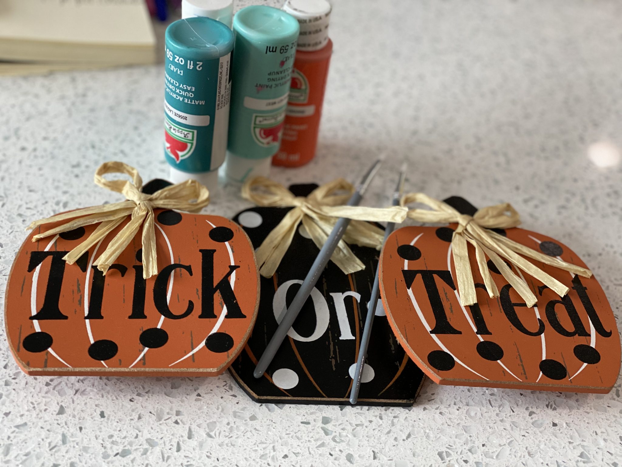 Dollar General Pumpkin Makeover - Re-Fabbed