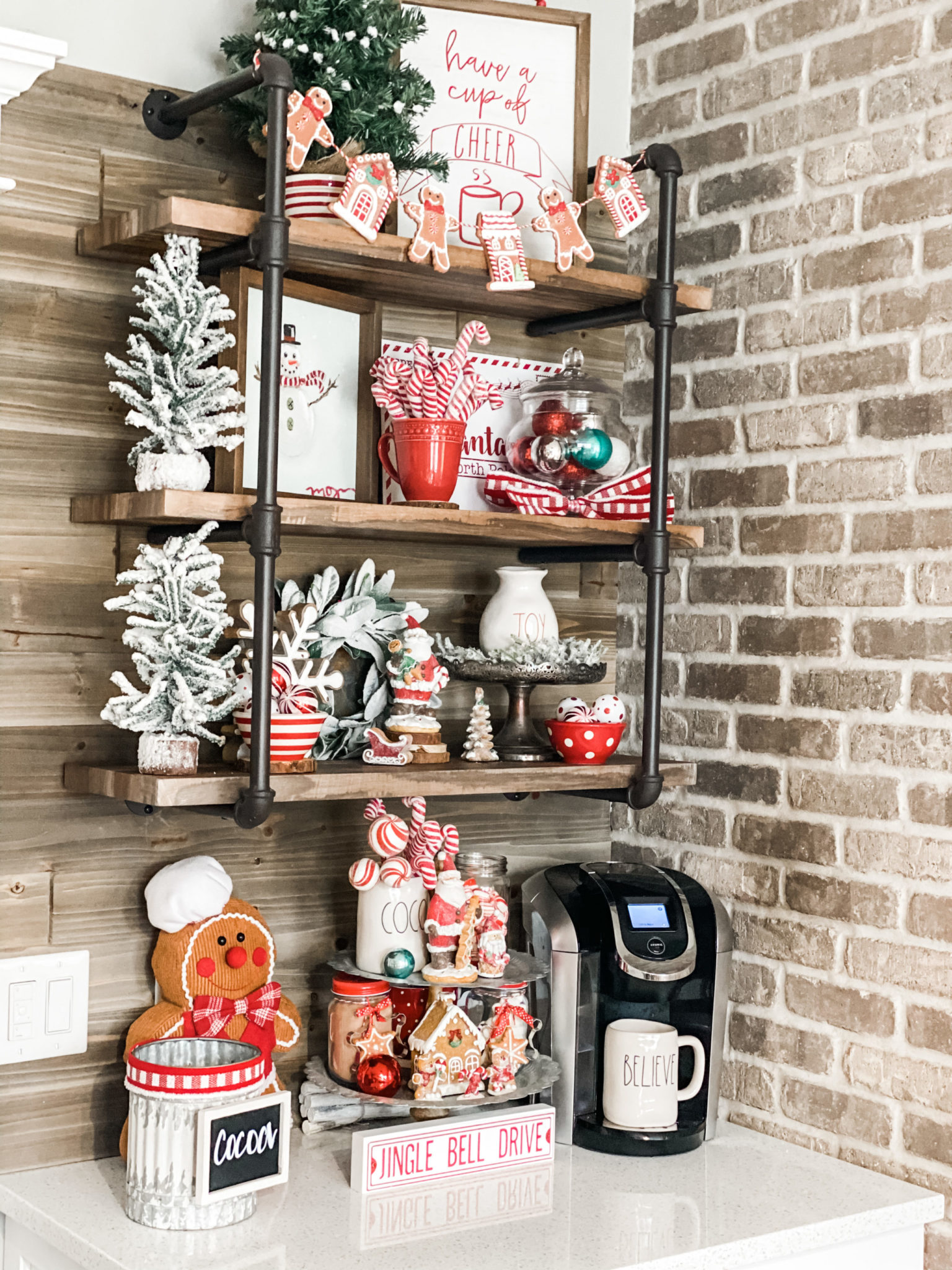 Christmas hot cocoa bar - Re-Fabbed