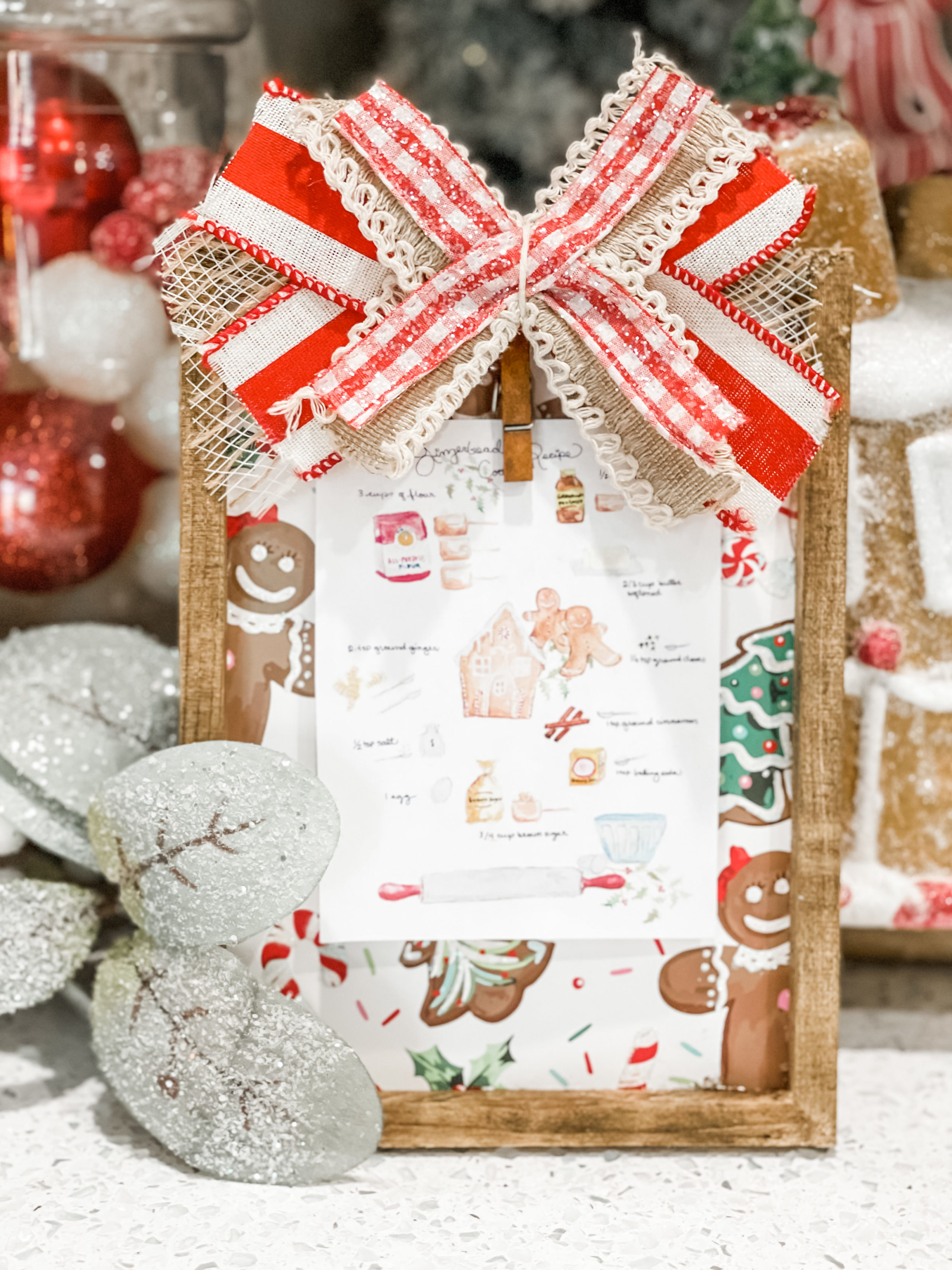 25 Things to Put in Christmas Goodie Bags for Kids - CrystalandComp.com