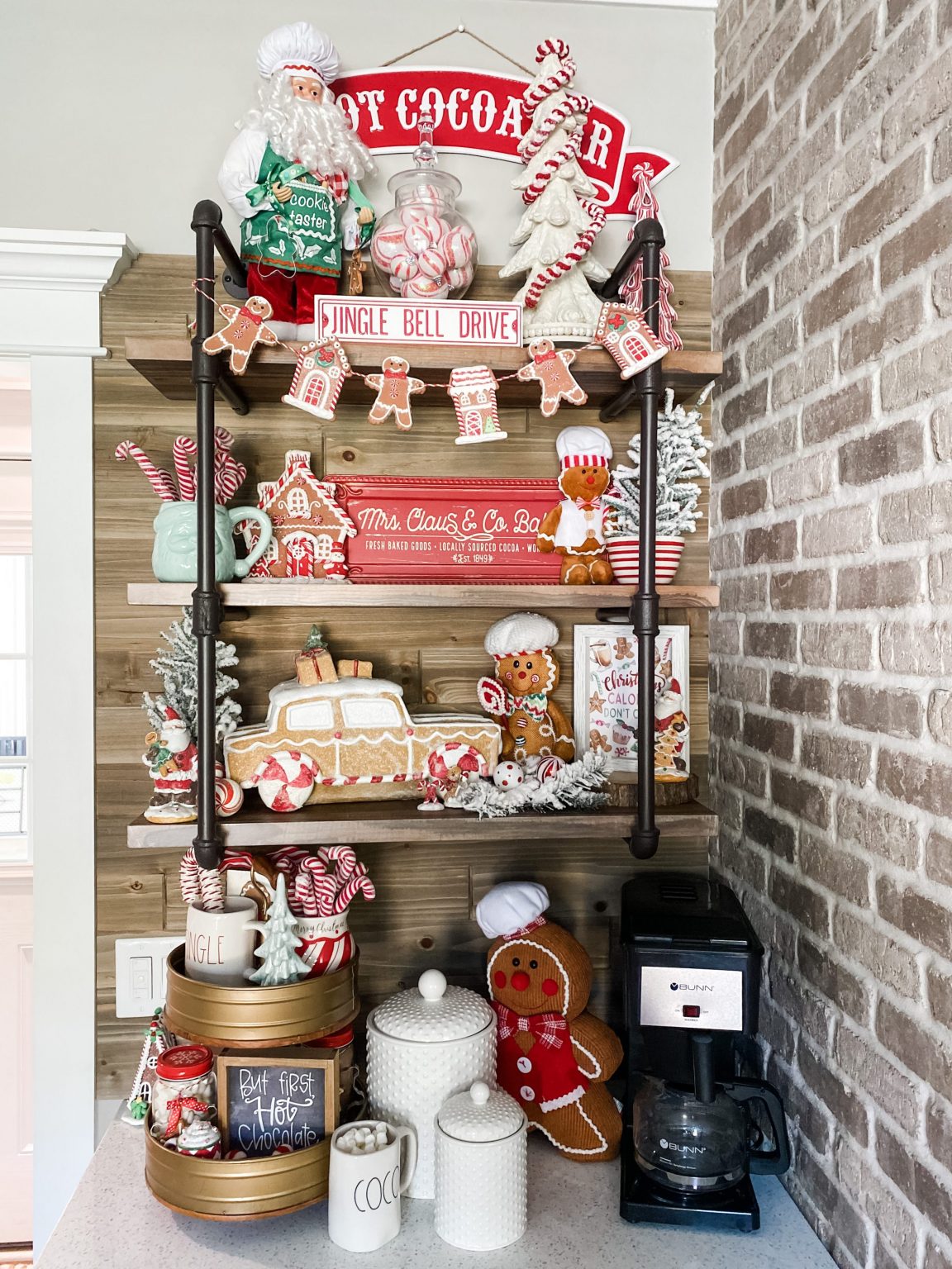 gingerbread theme hot cocoa bar - Re-Fabbed