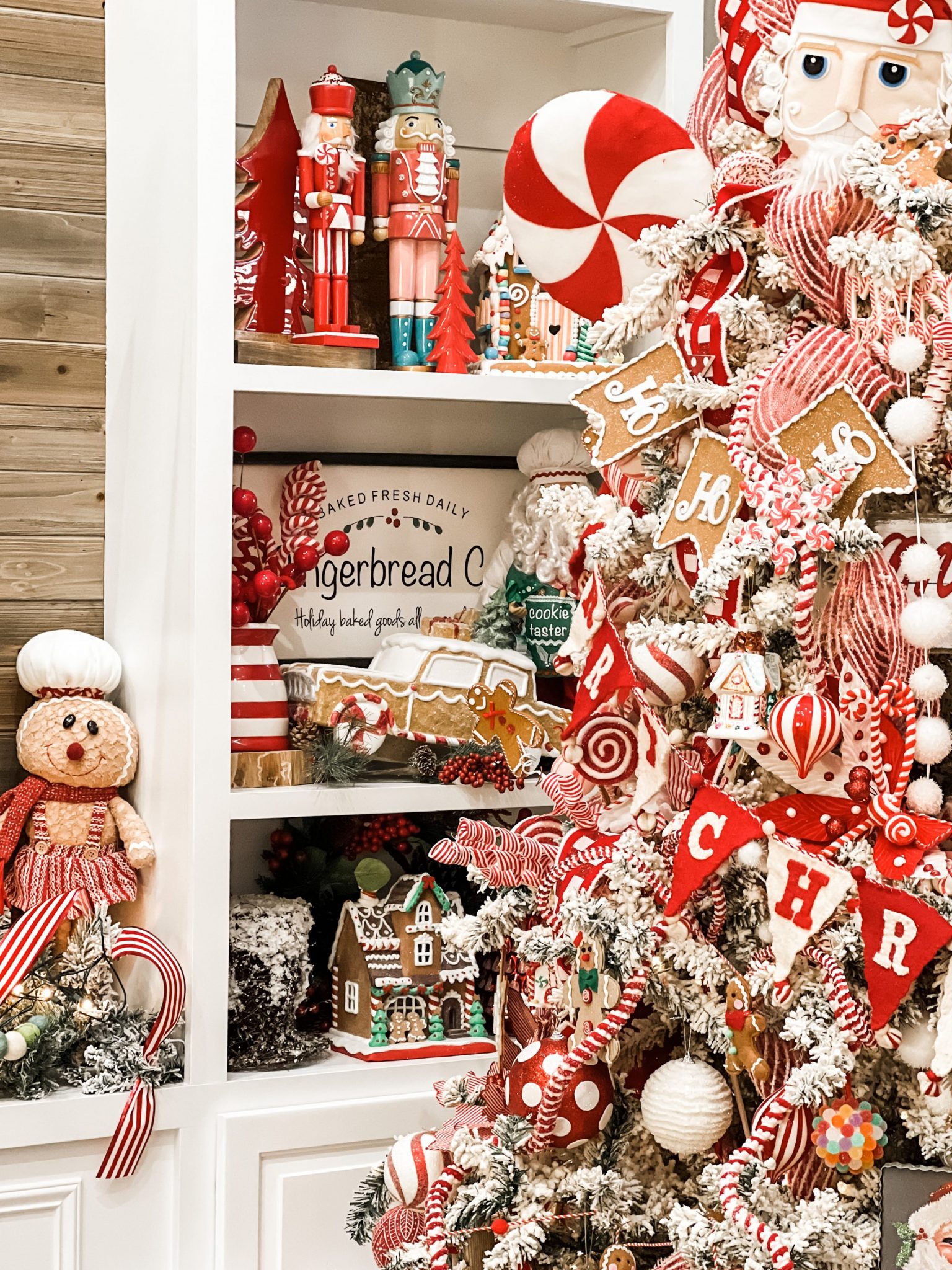 red and white christmas tree with gingerbread - Re-Fabbed