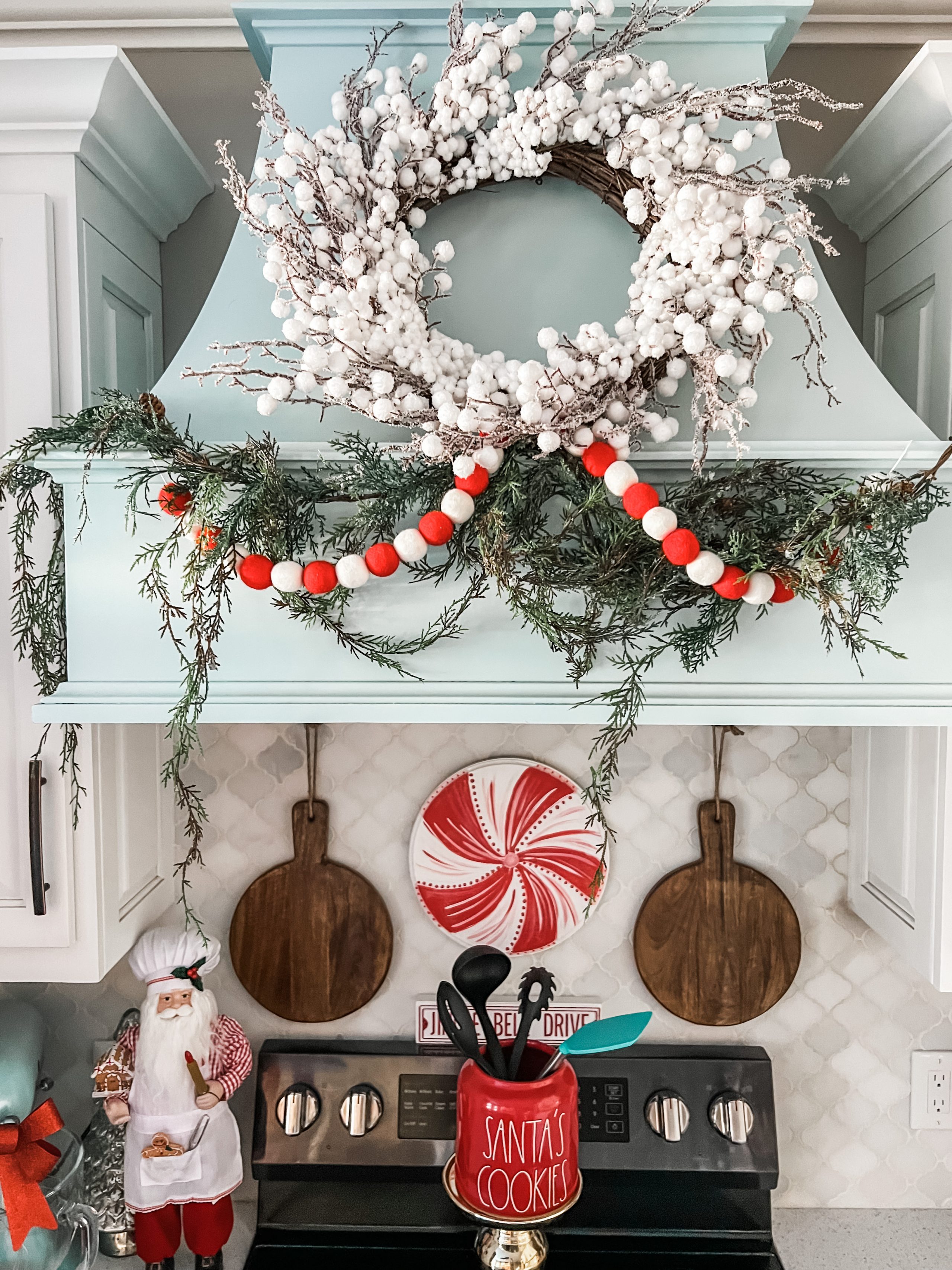 how to decorate a 5 dollar kitchen christmas tree - Re-Fabbed