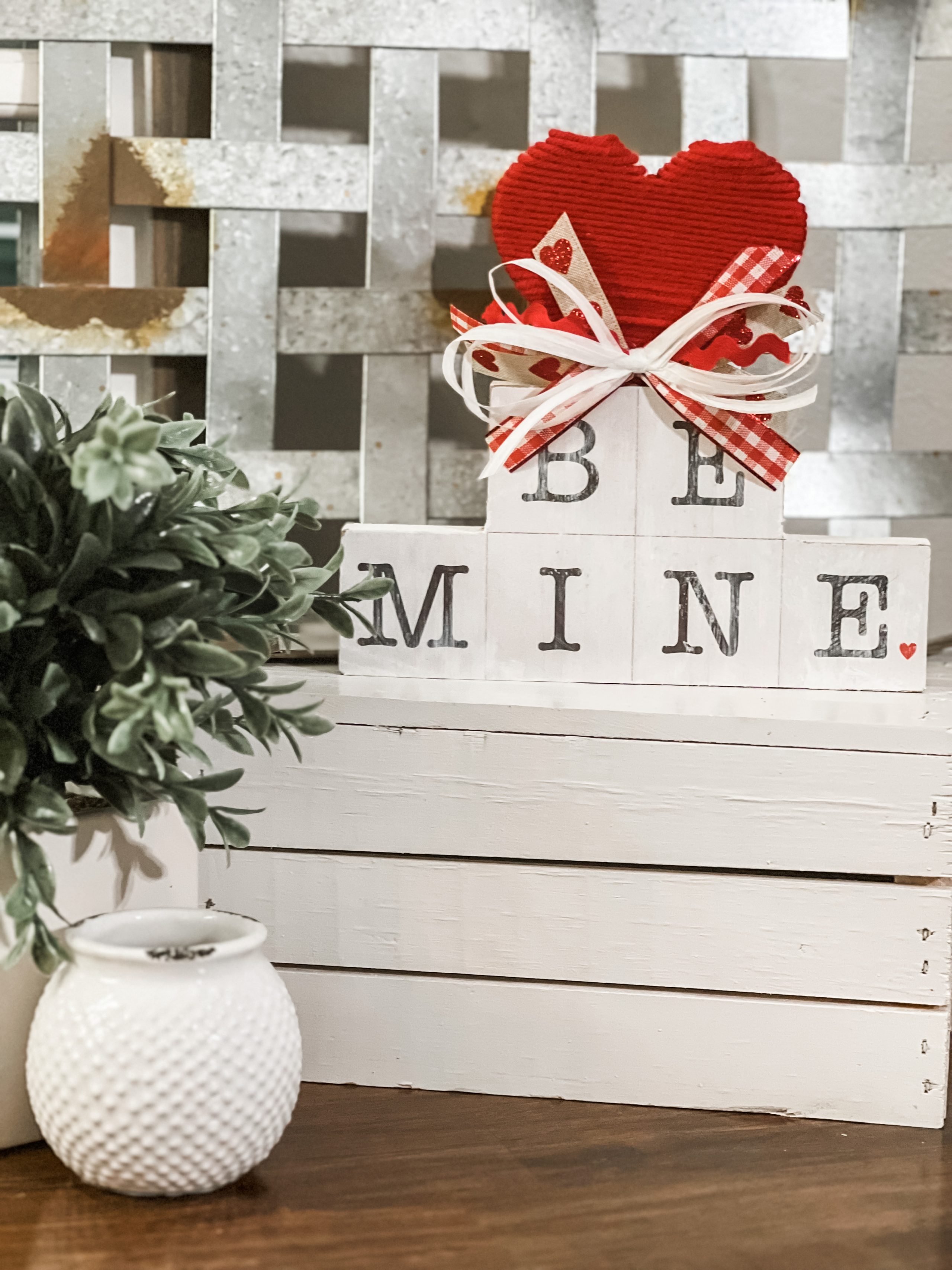 DIY rustic heart for Valentine's décor: Dollar Tree makeover