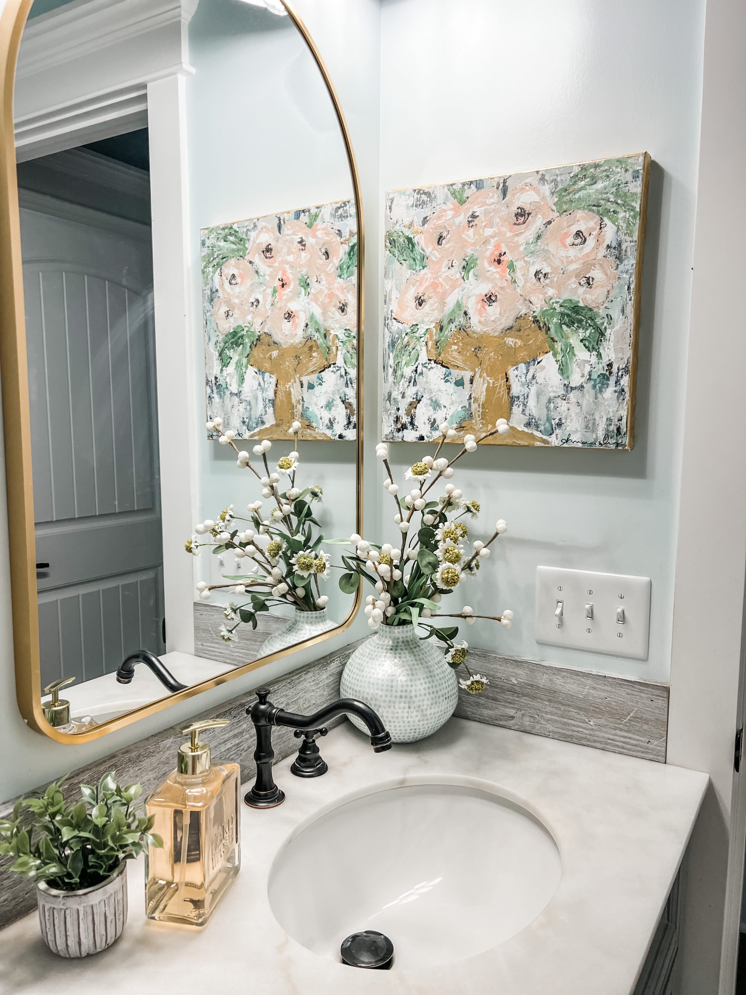 guest bathroom spring refresh - Re-Fabbed