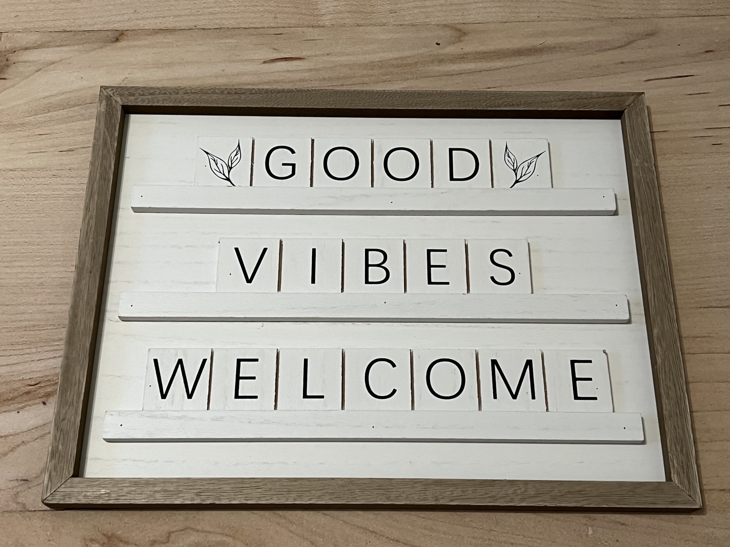 how to makeover a letterboard sign for christmas - Re-Fabbed